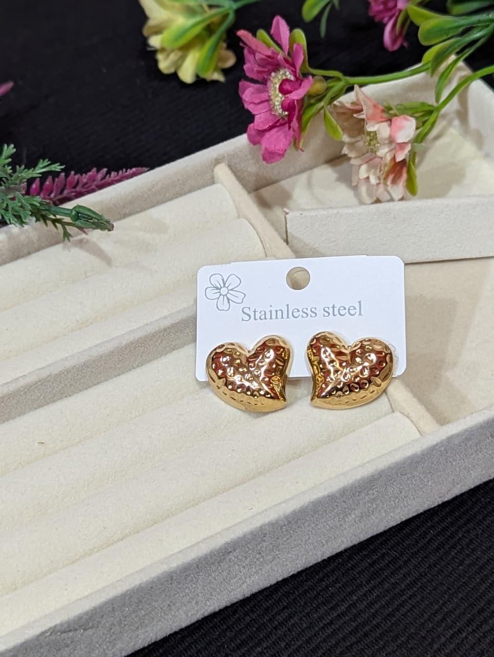 Textured Love Golden Earrings