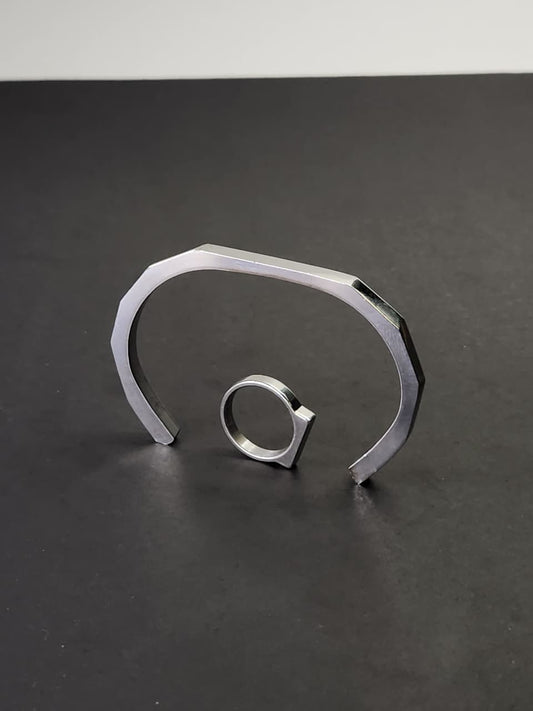 Regal Shine Kada (with ring) → “Obsidian Edge”