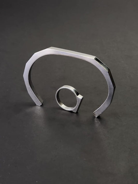 Regal Shine Kada  (with ring) → “Obsidian Edge”