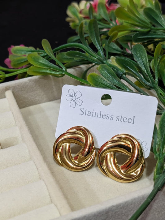 Infinity Knot Golden Studs