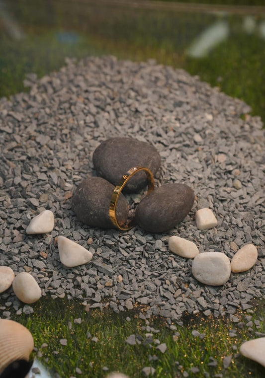 Royal Diamond Love Kada